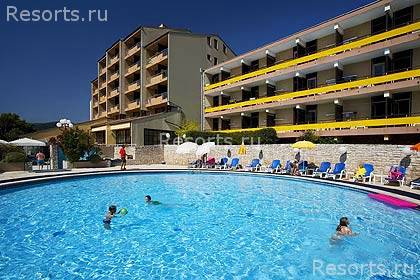 Pollux Hotel 6